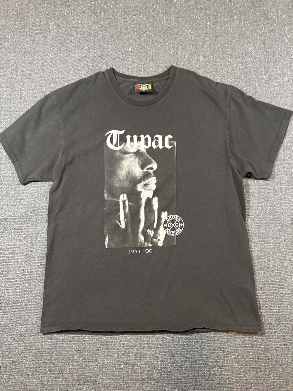 Cross Colours Tupac Shakur 1971-Infinity Graphic T-Shirt Size L